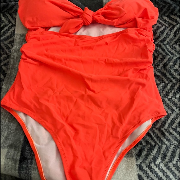 Women one piece bathing suit size xl new never been use - Picture 5 of 5